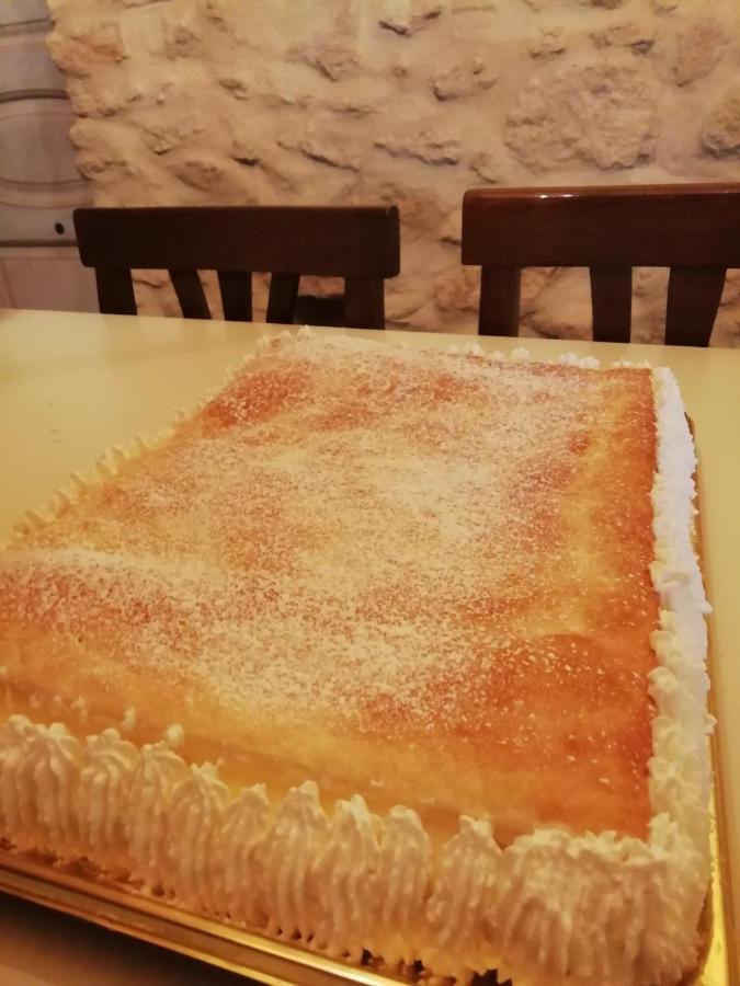 הוילה אמנטיאה Il Mandorlo מראה חיצוני תמונה